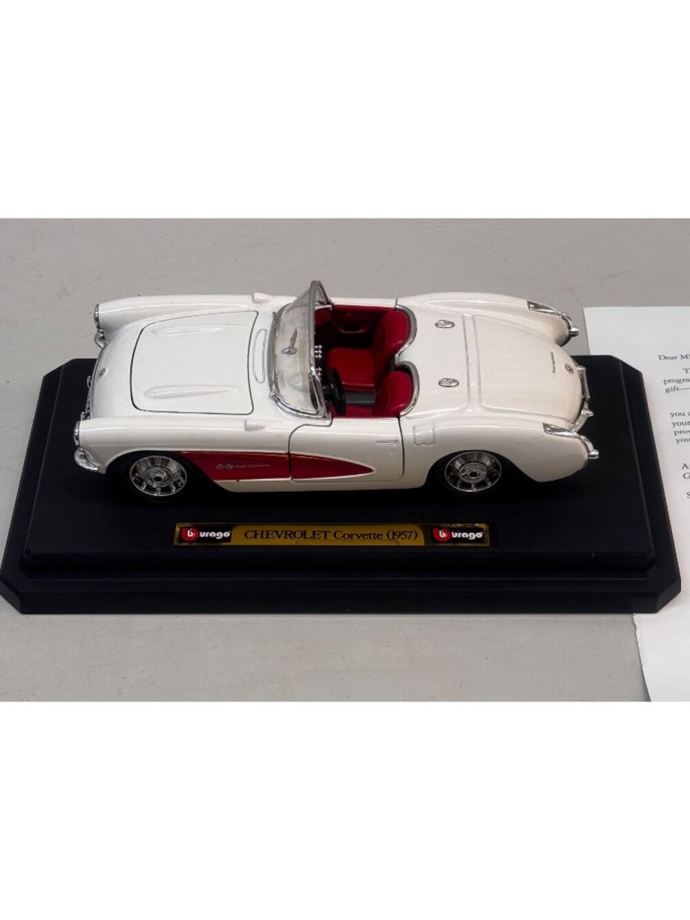 1957 Chevrolet Corvette Model Car 1:24 Scale Diecast  By Bburago Vintage 90s